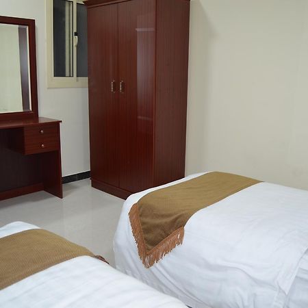 Layale Alnile Aparthotel Dammam Exteriör bild