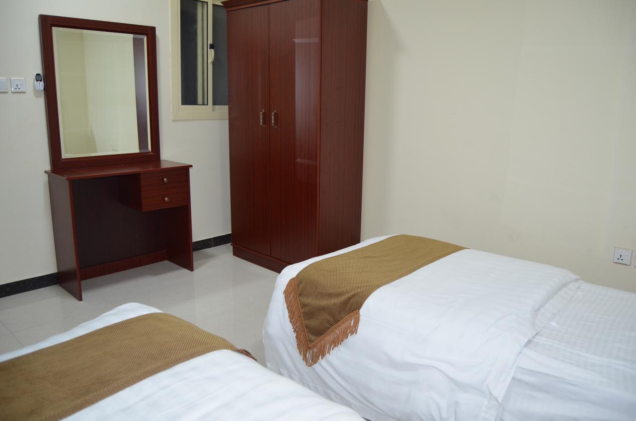 Layale Alnile Aparthotel Dammam Exteriör bild