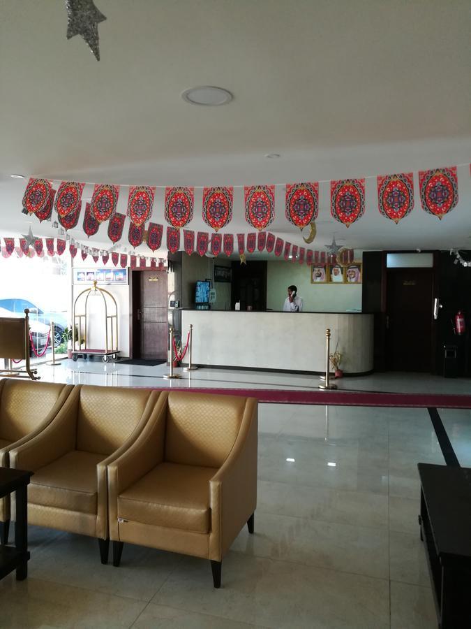 Layale Alnile Aparthotel Dammam Exteriör bild
